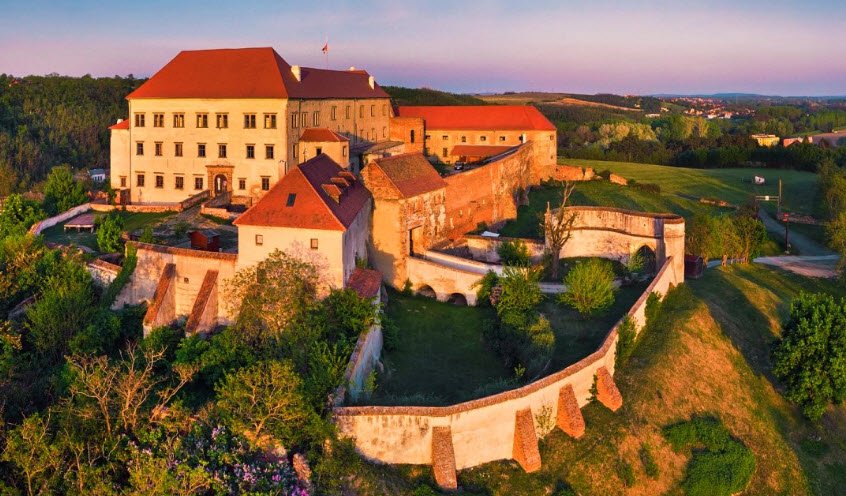 Kounice Castle, Kounice, Czechia, Czech Republic (Czechia)